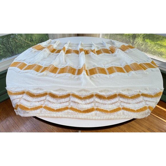 Vintage 1970s curtain, white, orange groovy wavy pattern, short single pleated - Picture 4 of 10